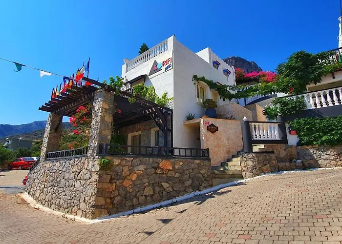 One Private With Stunning Full Sea View, Shared Pool And Ac *