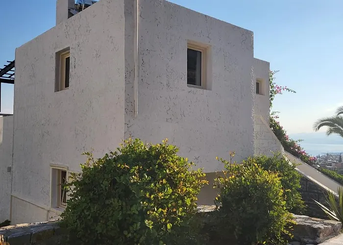 Apartament One Private With Stunning Full Sea View, Shared Pool And Ac